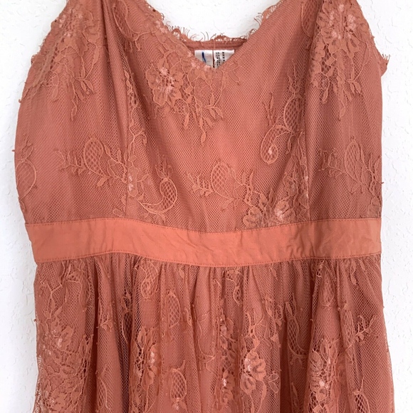 Forever 21 Coral Floral Lace Sleeveless Dress - Picture 3 of 8